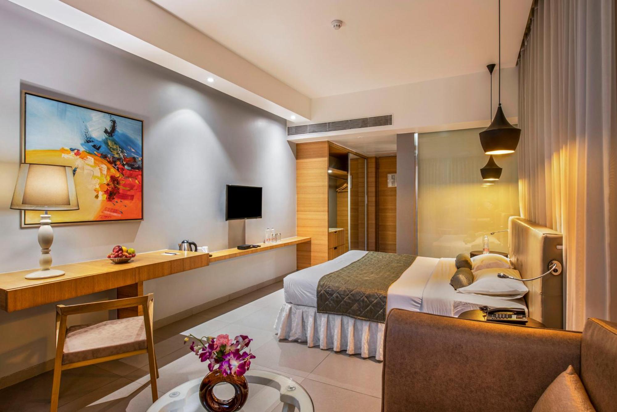 Hotel Satkar Grande Thane Buitenkant foto