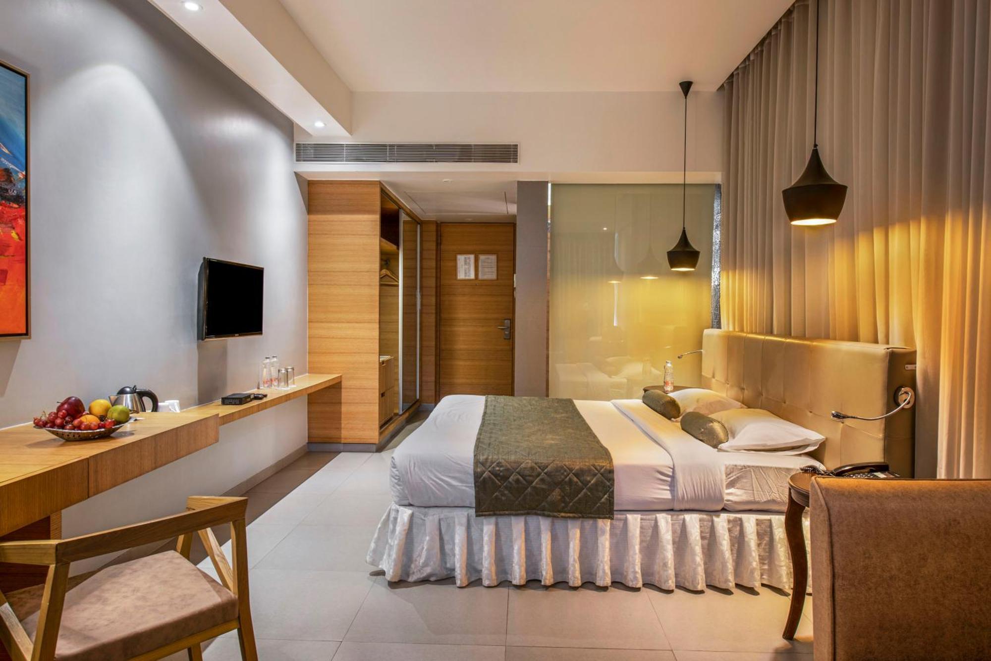 Hotel Satkar Grande Thane Buitenkant foto