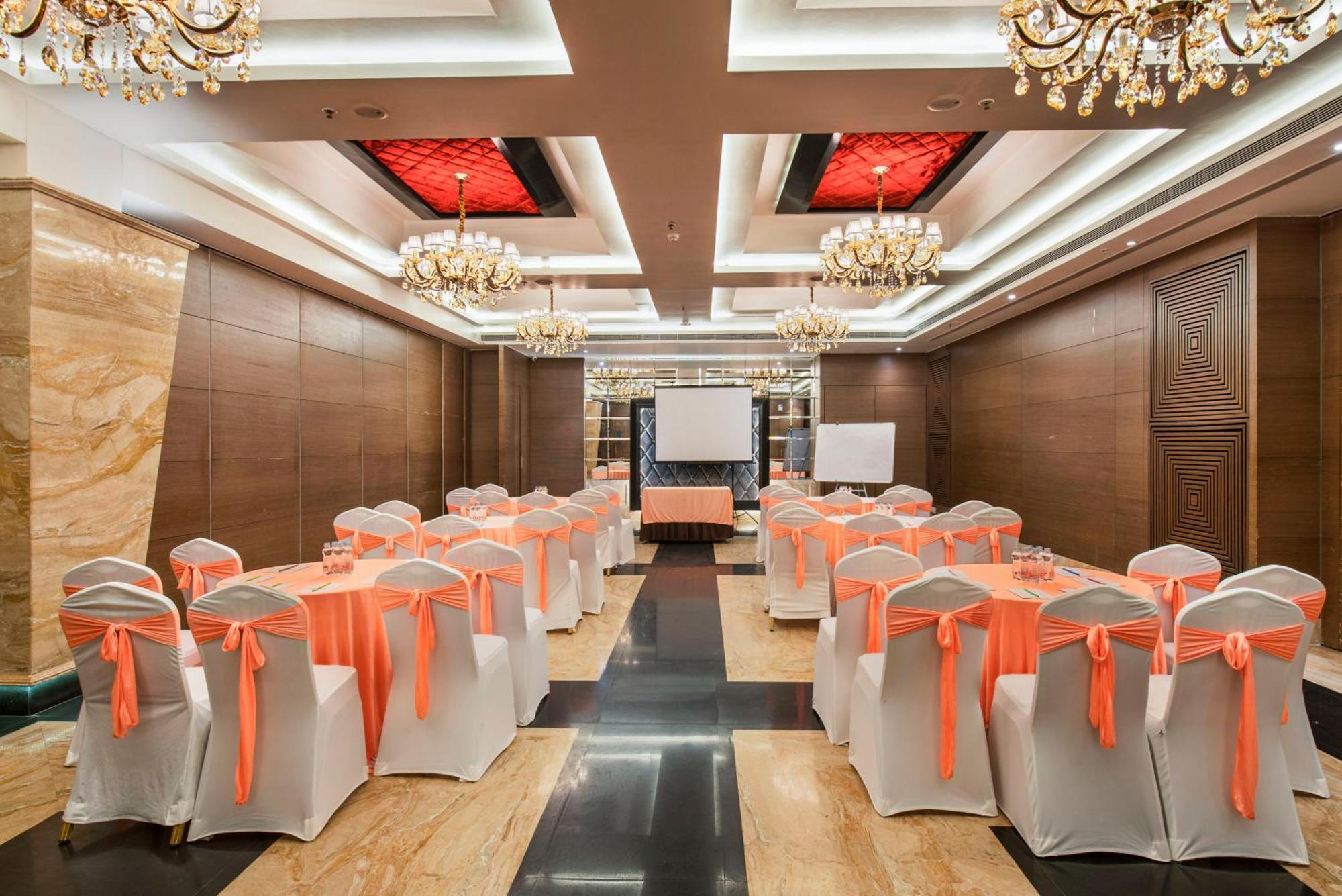 Hotel Satkar Grande Thane Buitenkant foto