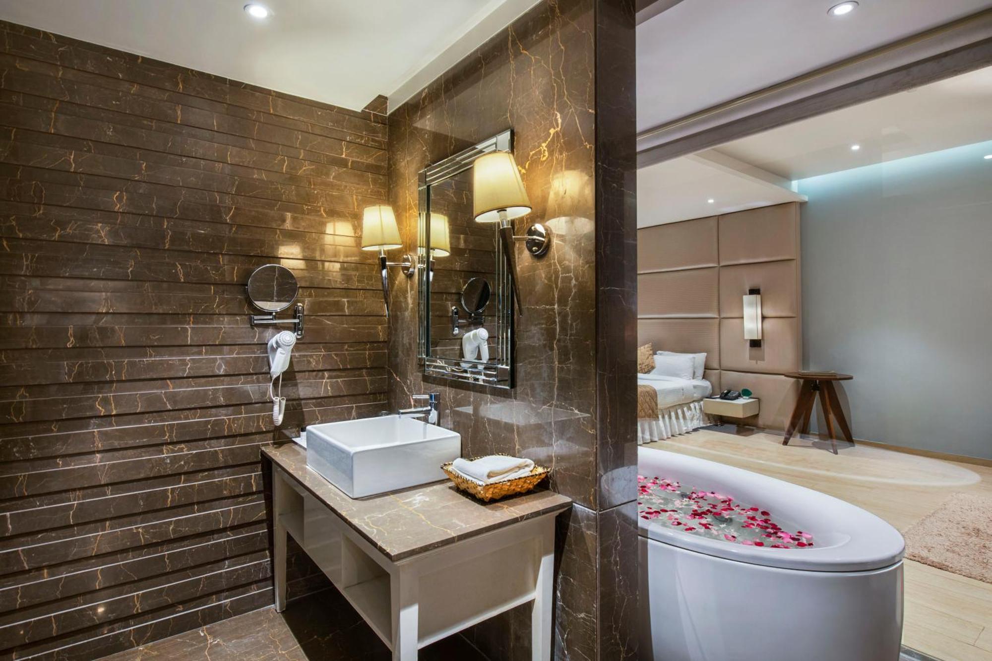 Hotel Satkar Grande Thane Buitenkant foto