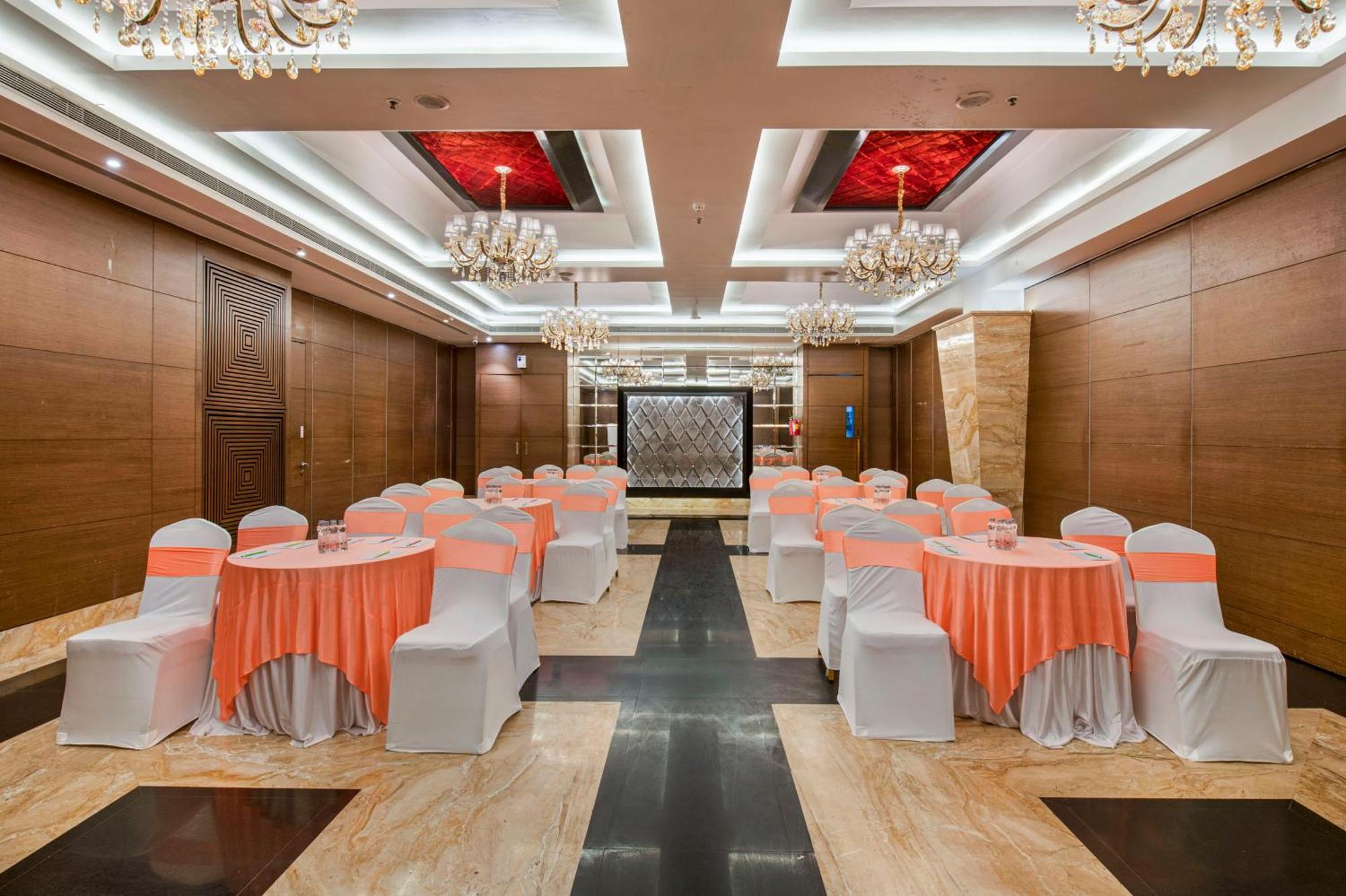 Hotel Satkar Grande Thane Buitenkant foto