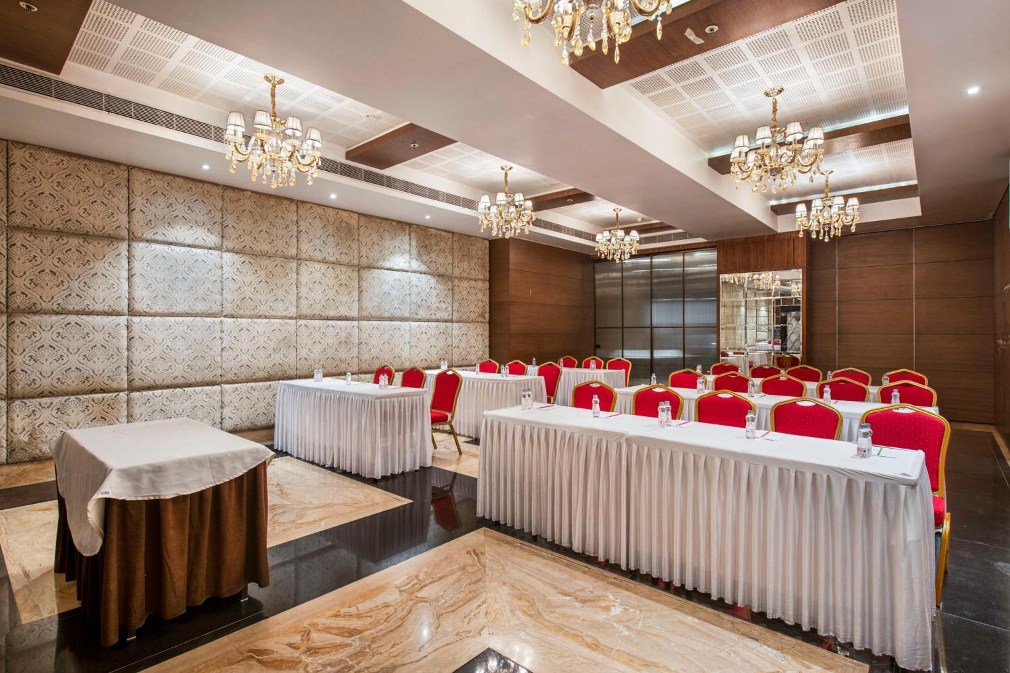 Hotel Satkar Grande Thane Buitenkant foto